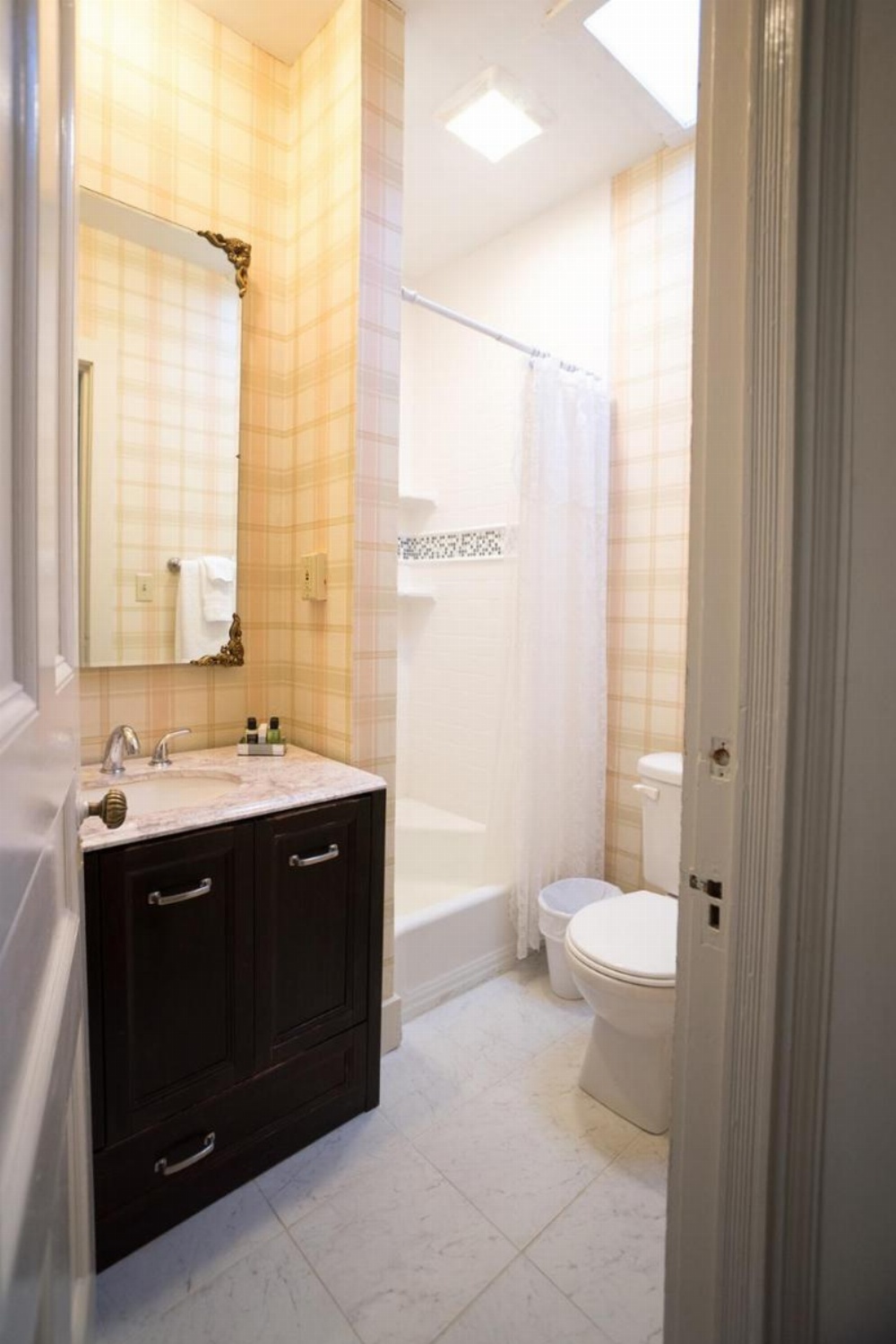 The Wallingford Victorian Inn Image 11