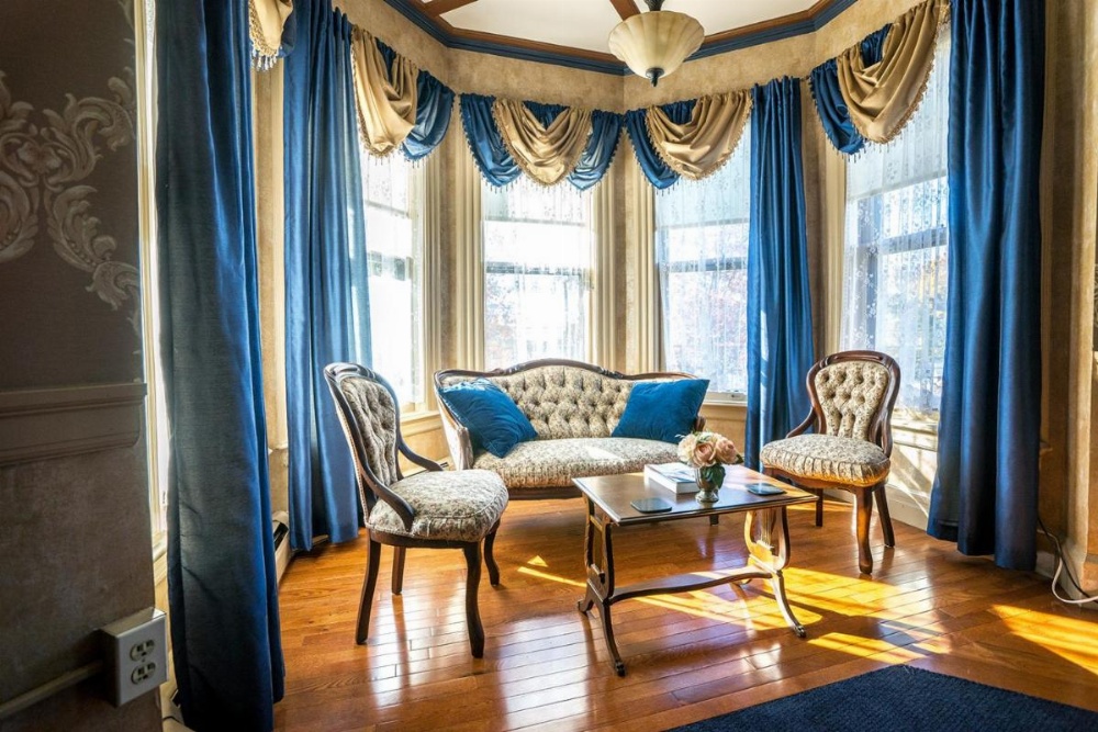The Wallingford Victorian Inn Image 35